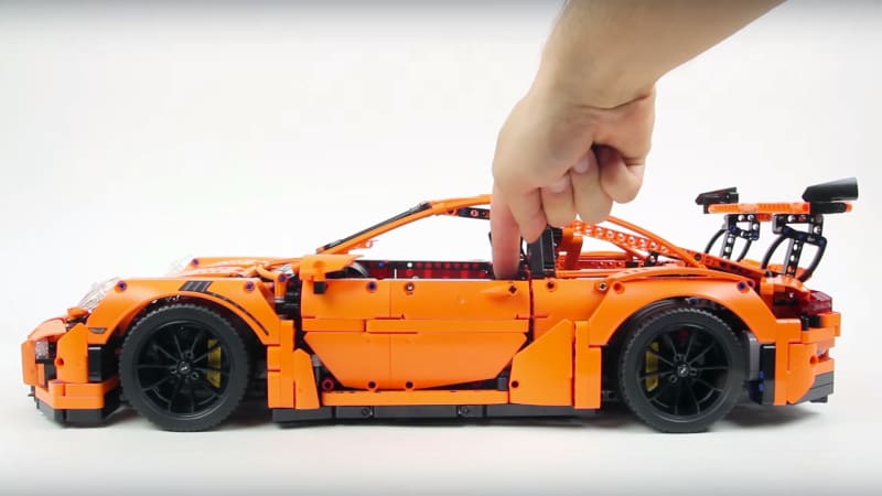 G crush uophørlige Watch the Porsche 911 GT3 RS become Lego reality - Autoblog