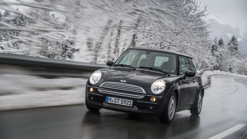 Mini recalls 86,000 hatchbacks, convertibles from 2002 to 2005