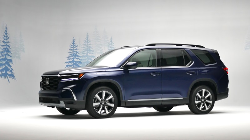 2023 Honda Pilot First Look: Better-looking, more rugged, more family  friendly - Autoblog