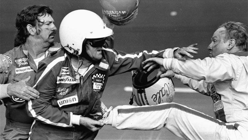 1979 Daytona 500 singled out as most memorable NASCAR race — turned boxing match – Autoblog