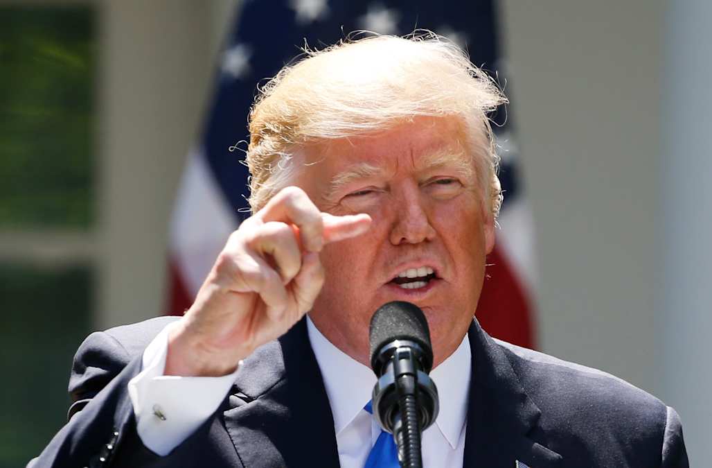 President Trump Says He S 100 Percent Willing To Speak Under Oath On Comey Conversations Aol News