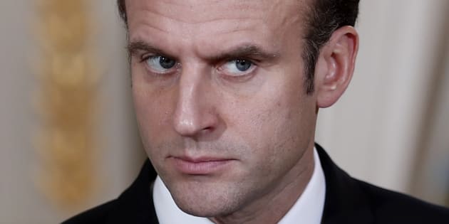 Macron étrille la "naïveté" des médias sur les gilets jaunes: "le type, il n'a pas les mots d'un Gitan" (photo prise le 17 décembre au Burkina Faso)