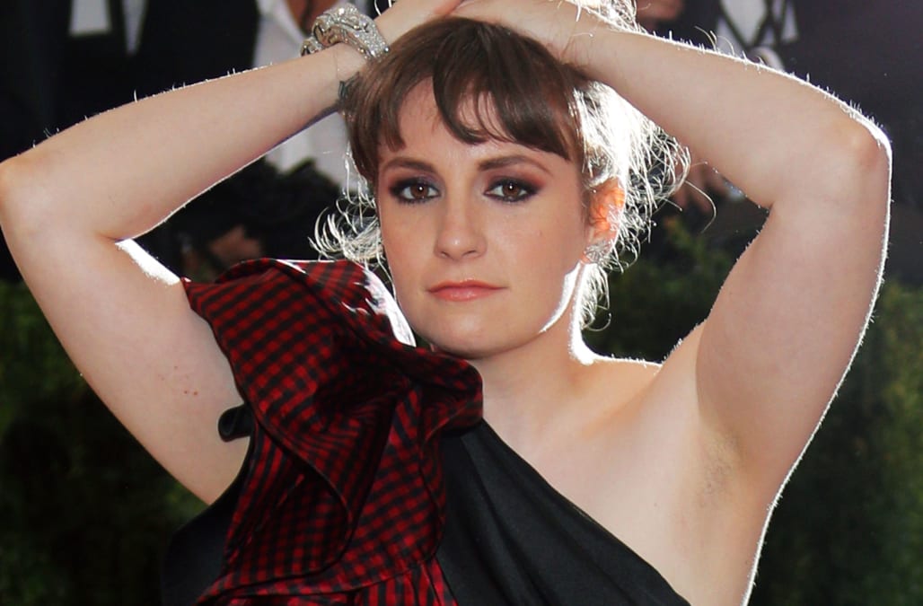 Fully Naked People On Beach - Lena Dunham posts completely nude photo of herself on ...