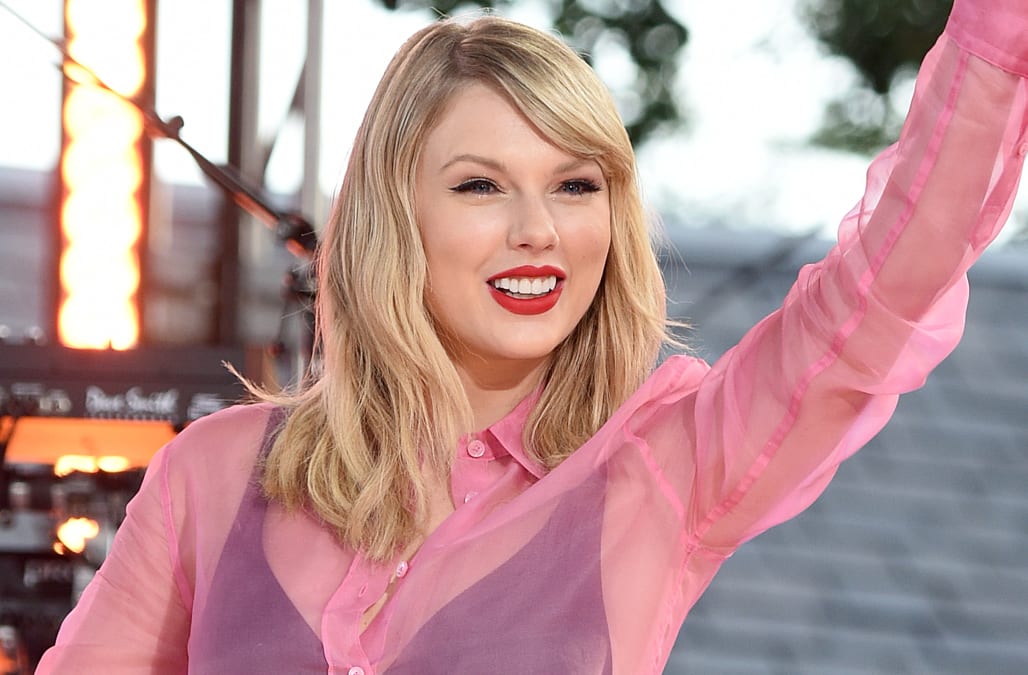 Taylor Swift Performs On Gma Talks Re Recording Big