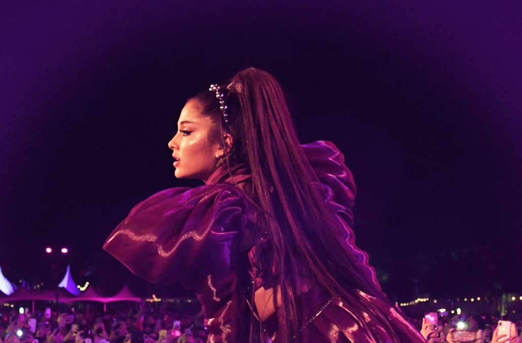 Ariana Grande Says Shes Reliving Emotional Trauma On Tour