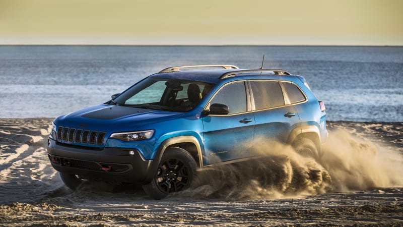 19 Jeep Cherokee Is A Truck Like Crossover With Advantages Off Road But Issues On Road