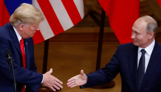 À Helsinki, Trump caresse Poutine dans le sens du poil sur l'ingérence russe à la présidentielle