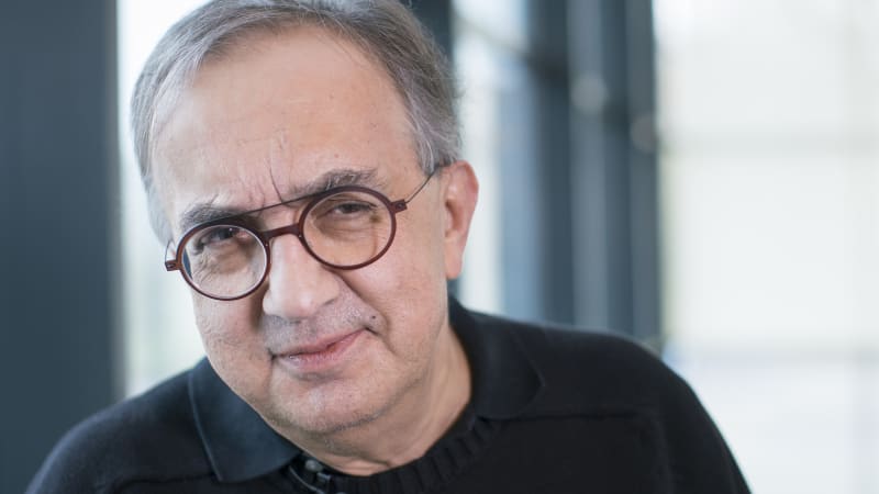 sergio-marchionne-chief-executive-officer-of-fiat-chrysler-nv-pauses-picture-id945821996