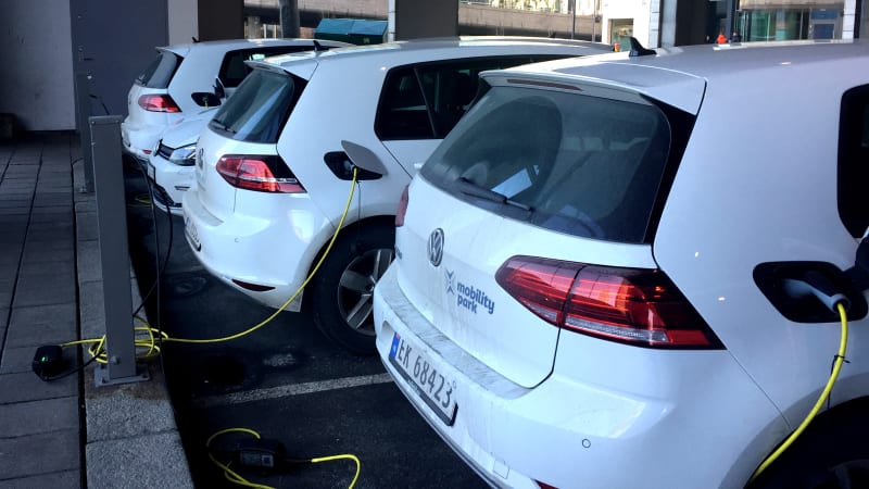 Norway battery electric vehicle sales are almost a third of the total