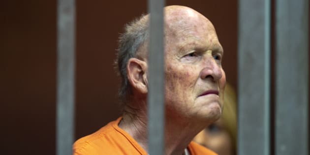 Joseph James DeAngelo, 72 ans, soupçonné d'être le «Golden State Killer», responsable d'au moins une douzaine de meurtres et de 50 viols dans les années 1970 et 1980, est traduit en justice à la Cour supérieure du comté de Sacramento, en Californie. Les professions exercées par DeAngelo correspondent au profil des tueurs en série et des psychopathes. 