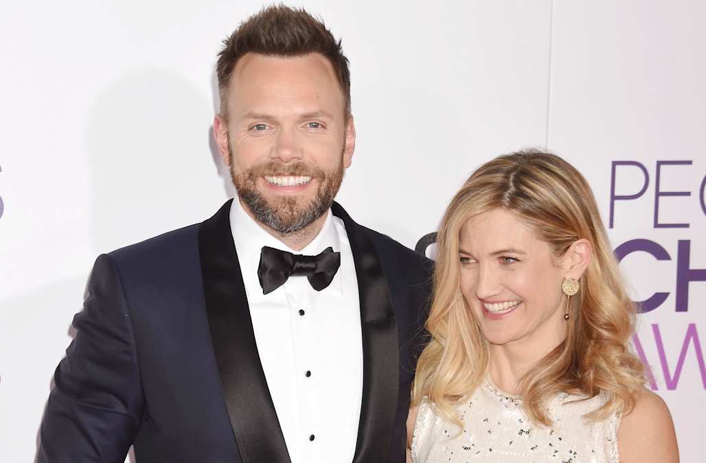 Joel McHale Wife: Everything to Know About Sarah Williams McHale and Their Family