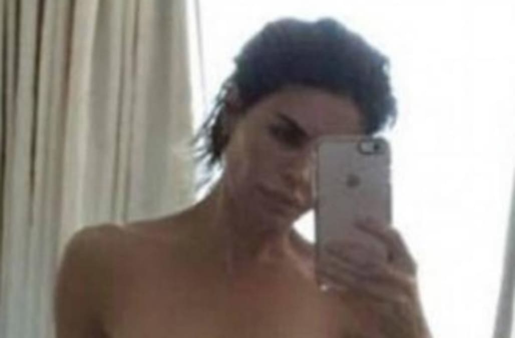 1028px x 675px - Lisa Rinna posts completely nude photo on Instagram - AOL ...