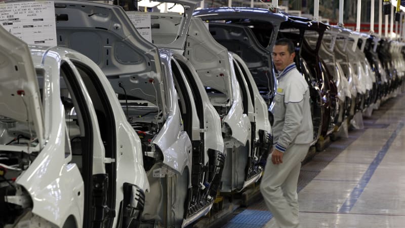 Stellantis' production in Italy cut by up to 220,000 vehicles