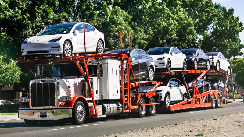 Tesla, Rivian y Lucid obtienen una ganancia de $ 910 millones para los distribuidores tradicionales en California