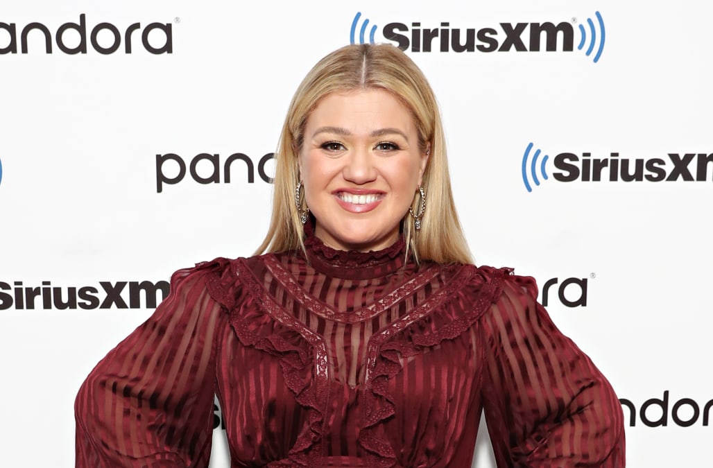 Kelly Clarkson Casually Confirms That She Has An Extremely Active Sex Life