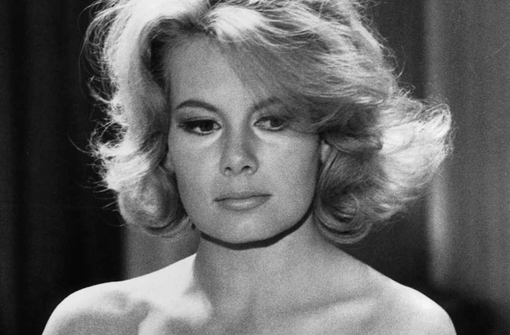 Molly Peters, Bond girl in 'Thunderball,' dies at 75 (Report)