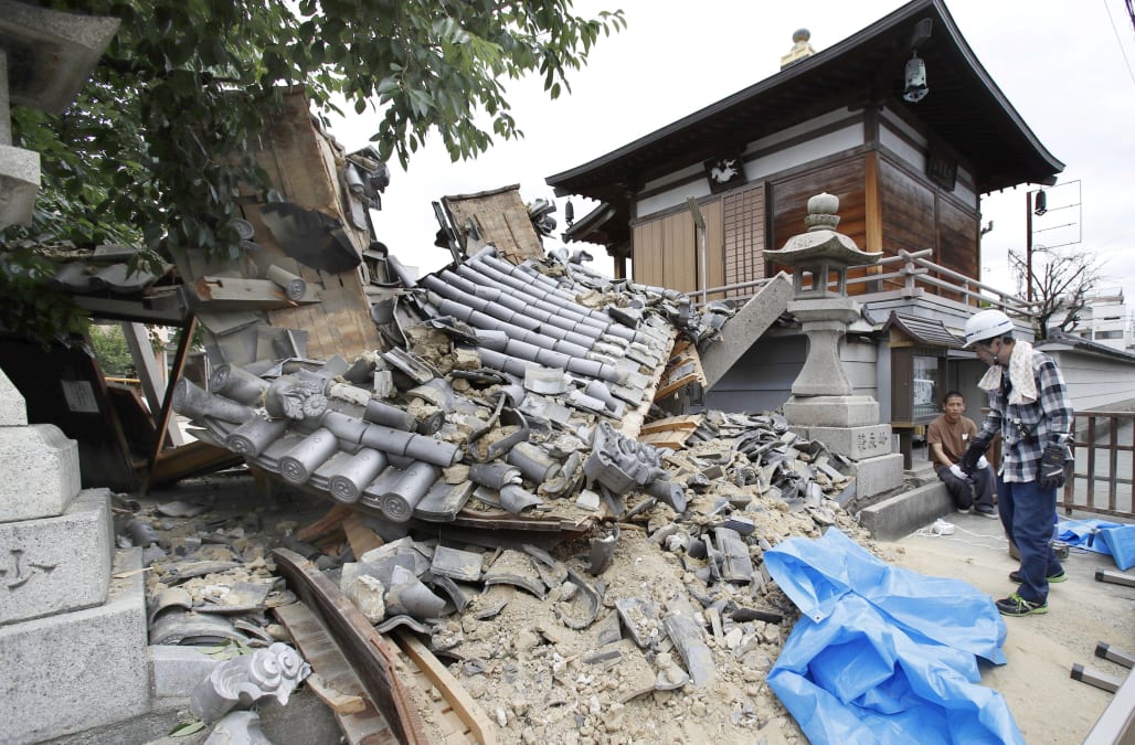 RÃ©sultat de recherche d'images pour "Magnitude 6.1 quake in Japan's Osaka area kills three, stops factories"