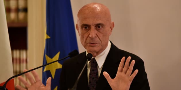 http://o.aolcdn.com/hss/storage/midas/6bdd6bc0884c5ae10e36b3abed142532/205435756/italian-interior-minister-marco-minniti-speaks-during-a-press-after-picture-id633298130 (630×315)