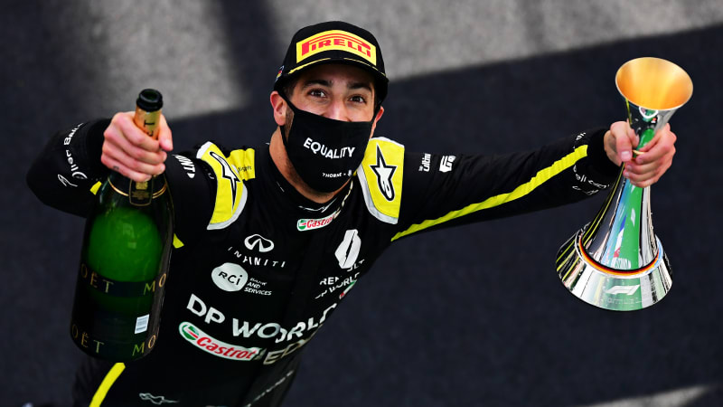 Renault F1 boss loses tattoo bet with Daniel Ricciardo - Autoblog