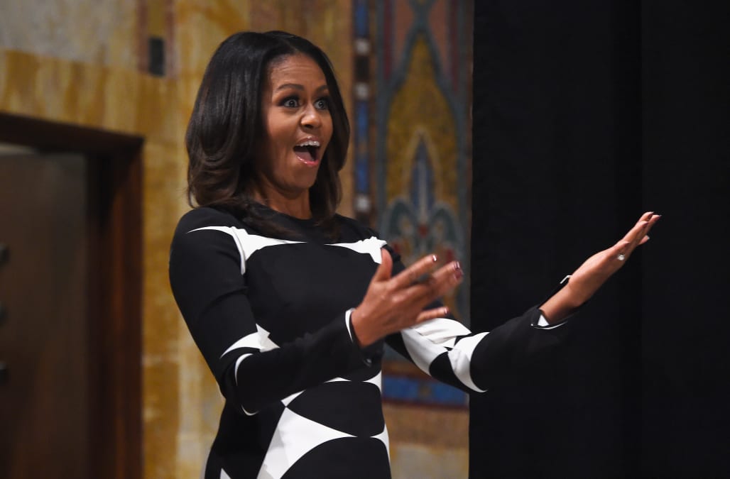 Pregnant Michelle Obama Fake Porn - Michelle Obama strikes a pose in her bathrobe in Instagram ...