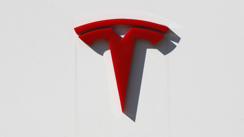 photo of Tesla VP of global supply management reportedly resigns image