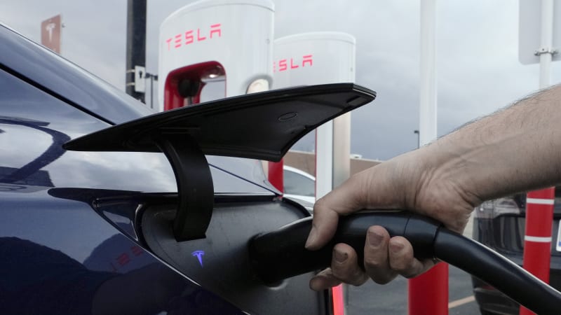 ¿Qué coches eléctricos se pueden cargar con un supercargador Tesla?