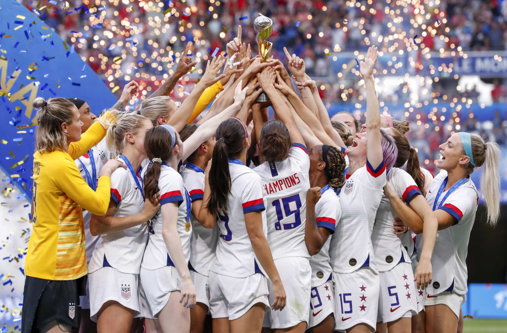 از قهرمانی تیم ملی فوتبال زنان آمریکا در جام جهانی (گزارش تصویری) 