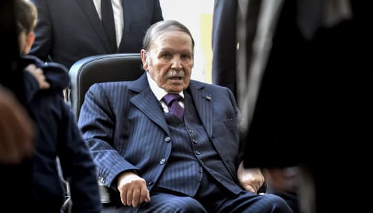 Bouteflika a jusqu'à ce soir minuit pour déposer sa