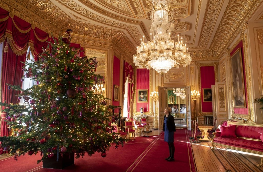 How the royal family decorates its Christmas trees AOL Lifestyle