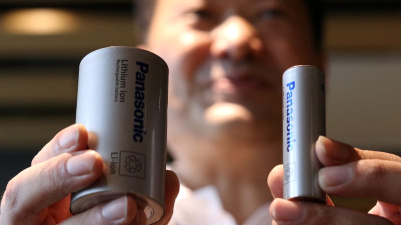 Panasonic plant ein großes neues Werk in den USA für die Herstellung von Tesla-Batterien