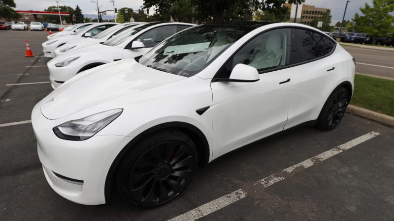 Tesla Slashes Model Y Suv Price As Pandemic Weighs On Auto Sector Autoblog