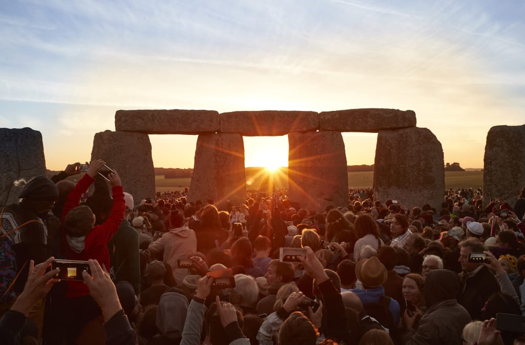 Thousands gather at Stonehenge site for summer solstice