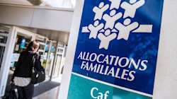 La CAF s'excuse auprès d'une mère qui avait été priée de ne pas allaiter dans ses