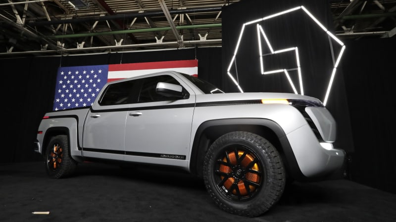 Lordstown Motors starts making a few electric trucks at Ohio plant | Autoblog