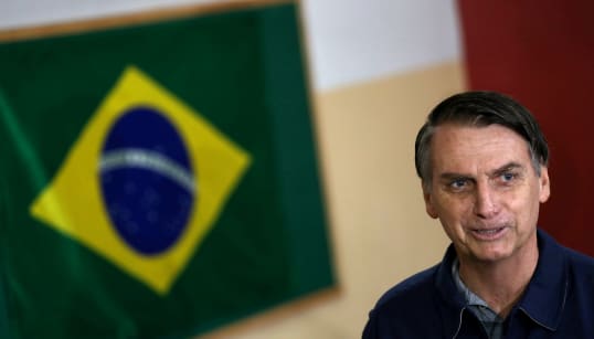 Au Brésil, Jair Bolsonaro largement en tête du premier tour de la