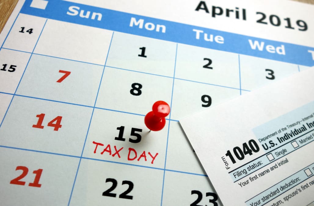 These are the penalties for filing taxes late