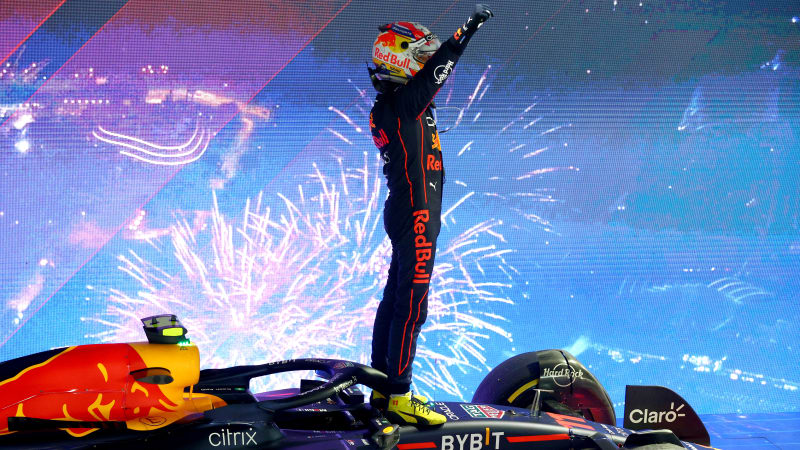 Sergio Perez wins chaotic Singapore F1 Grand Prix