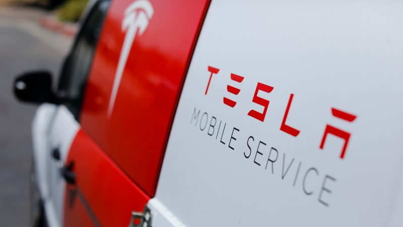 Tesla hits antitrust class actions with ‘right of repair’