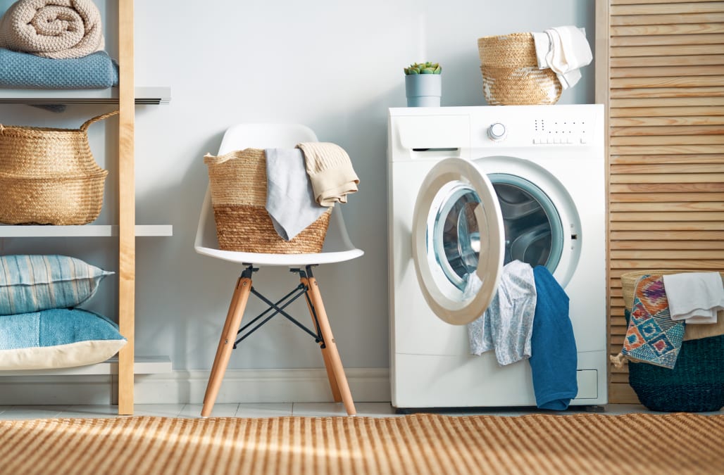 The 2 ingredients you should be putting in your washing machine