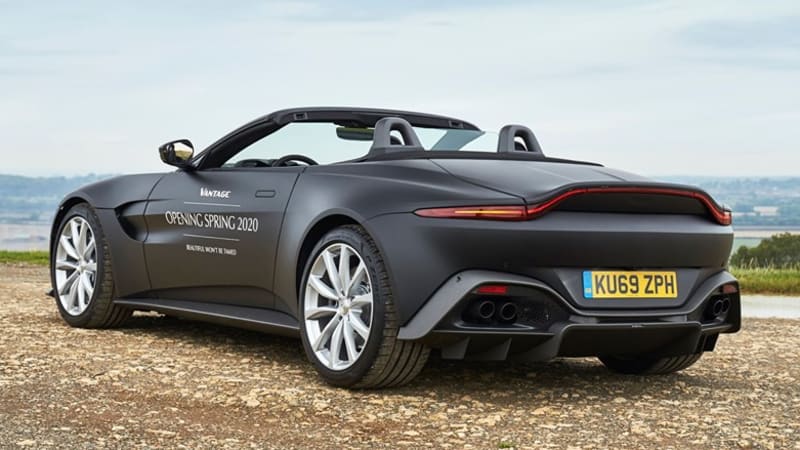 Aston Martin reveals the open-air Vantage Roadster