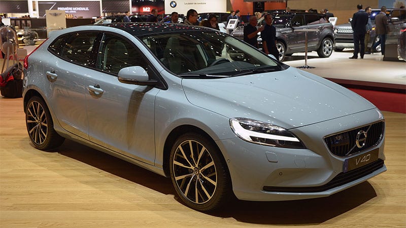Next Volvo V40 to depart from pure hatchback form, become a 'pseudo-SUV'