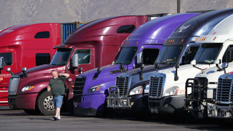 NYT ponders future of truck stops with the rise of autonomous trucking