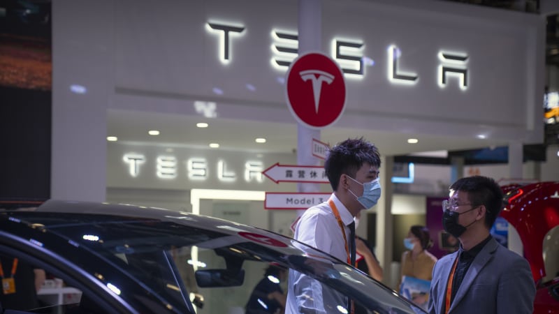 Tesla stock rout accelerates over recall, Covid in China, Twitter chaos – Autoblog