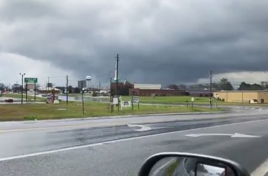 Fourteen Dead In Alabama Tornado Sheriff Aol News