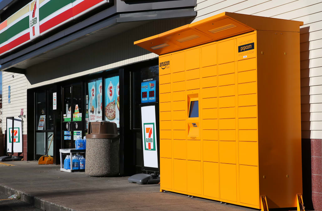 Amazon wants to install delivery lockers in your apartment building