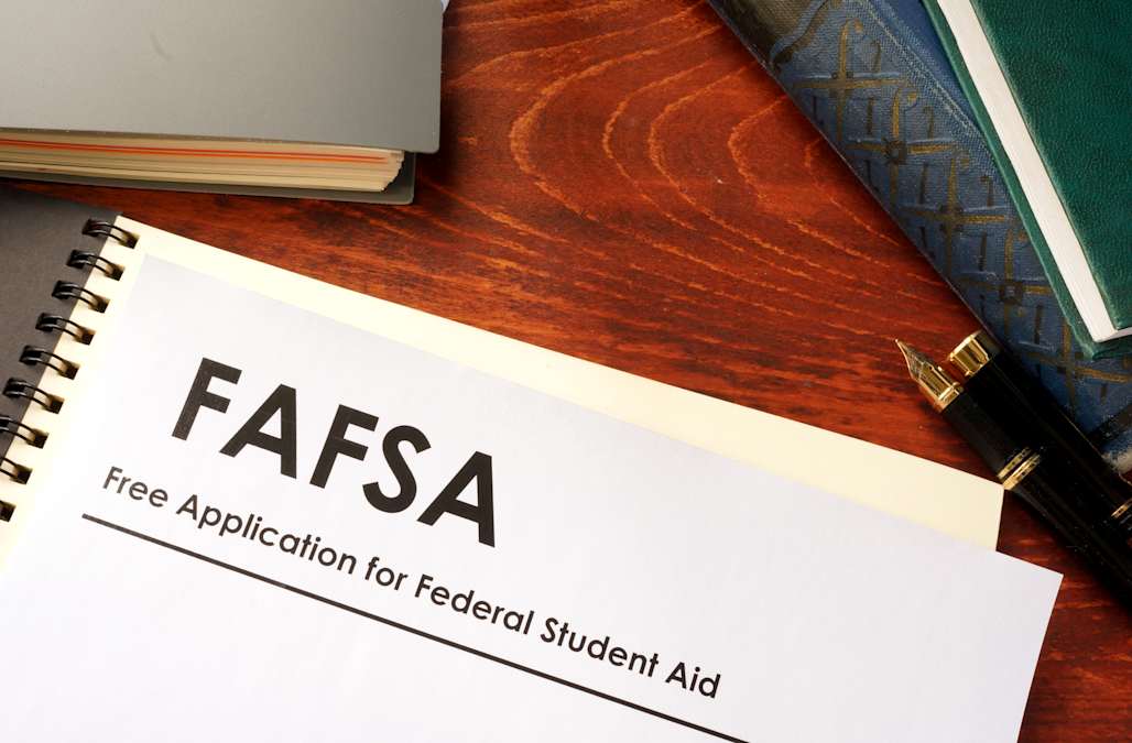 FAFSA Deadline Requirements Calculator Contact Student Loan Aid 