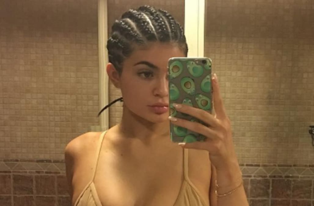 Kylie Jenner posts sexy selfie in nude two-piece bathing suit