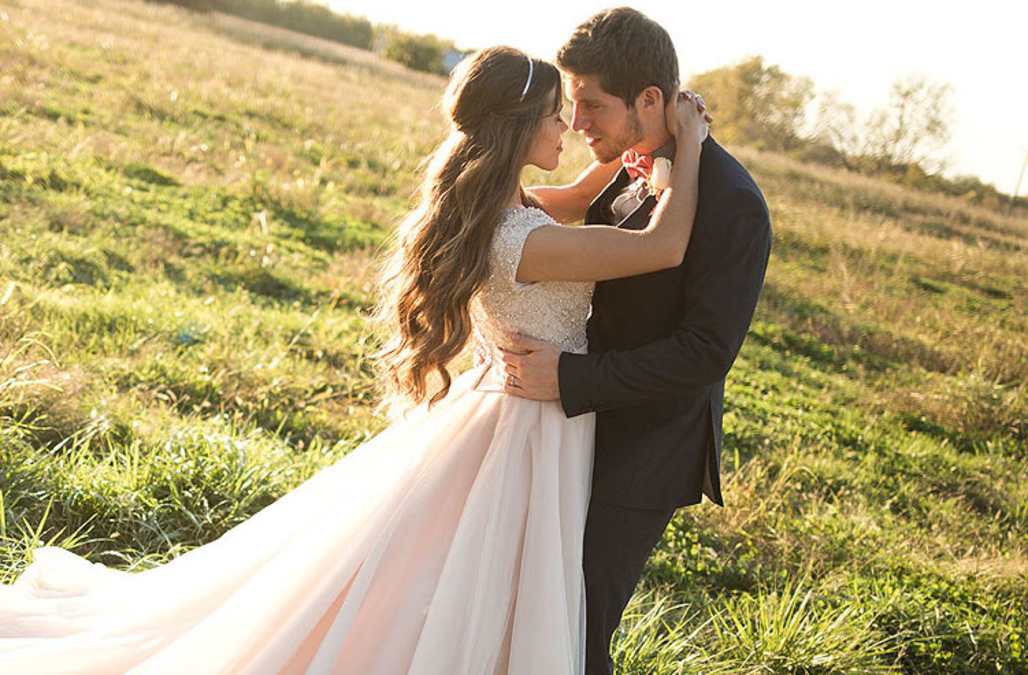 jessa duggar bridesmaid dresses Jana Bridesmaids Wedding Dress Duggar Wedding Poses Part 4: The Fundie Dip Carry R Details_Pleated