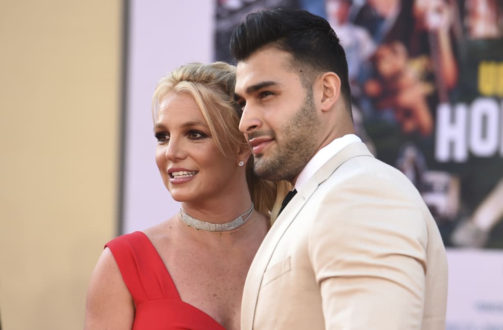 Britney Spears wishes boyfriend Sam Asghari a Happy ...