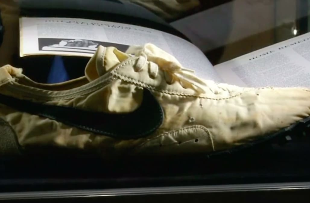 nike moon shoe auction